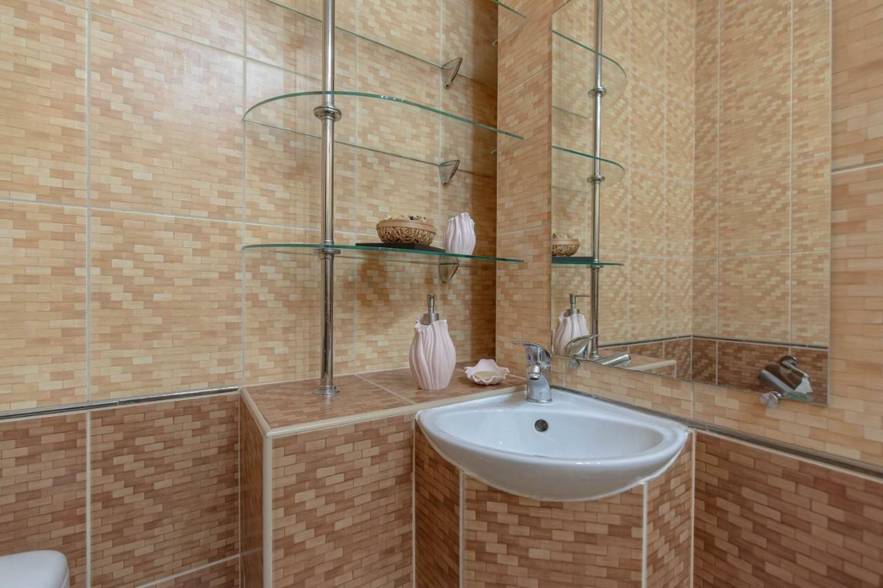 Cozy Apartment In The City Center Siauliai  Exterior photo